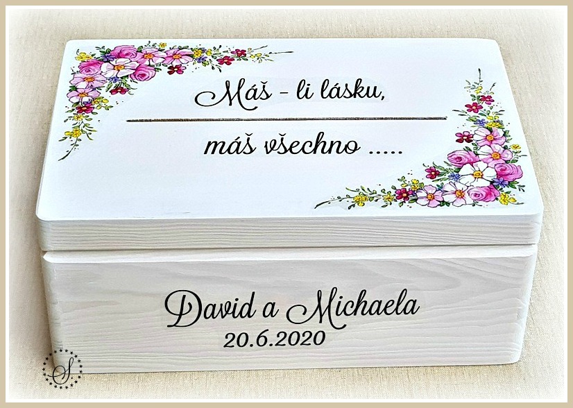 svatební truhla na přáníčka , fotky a jiné potřebné věcičky