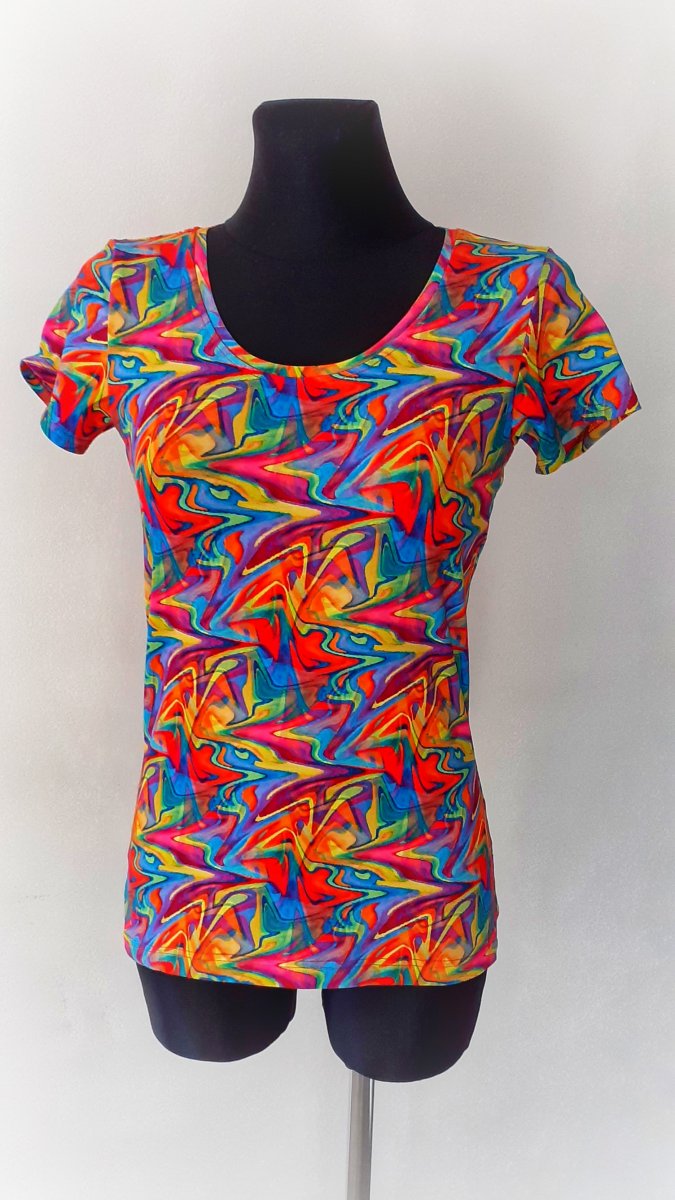 Pestrobarevné tričko