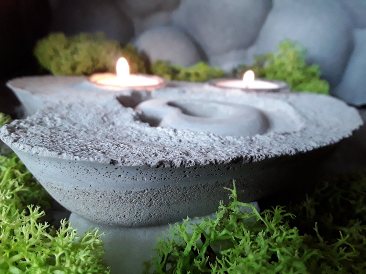 Beton-svícen  "Planoucí srdce"