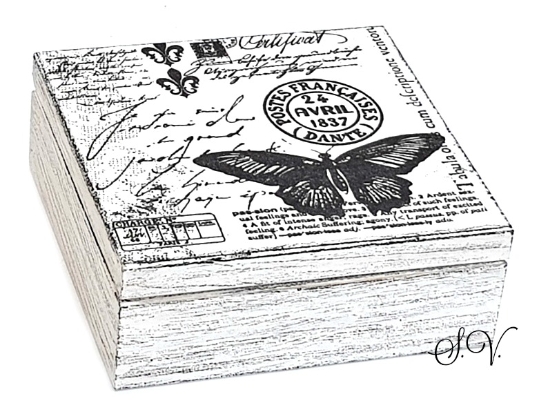 dřevěná truhlička - šperkovnice