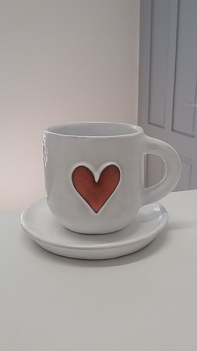 Hrnek se srdíčkem