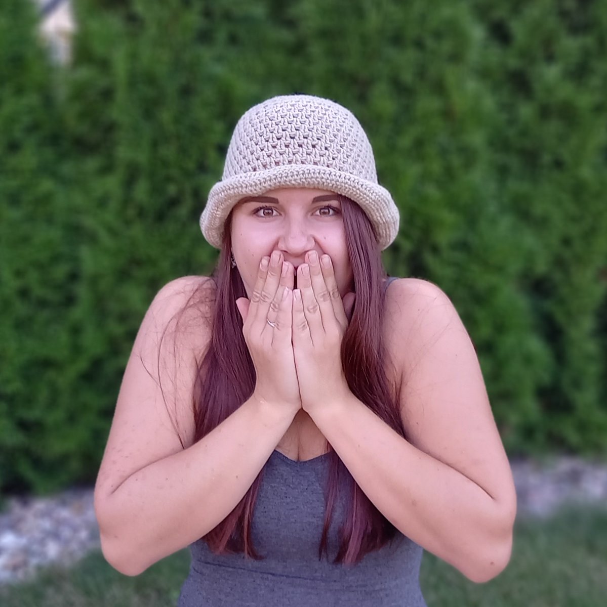 Béžový klobouček