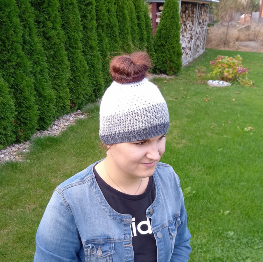 Háčkovaná čepka na culík