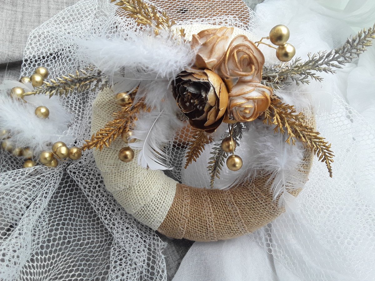 Věneček závěsný 