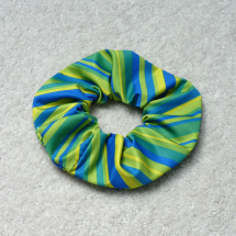 Pruhovaná gumička do vlasů - modro zelená