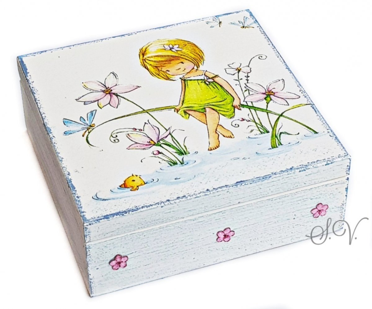 dřevěná truhlička - šperkovnice