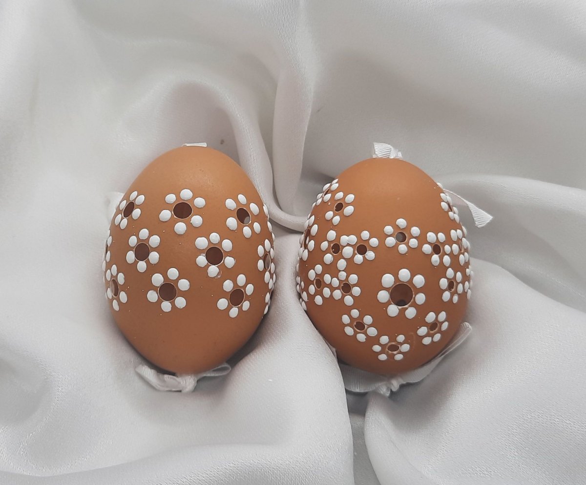 Vajíčka, kraslice bílá madeirovaná