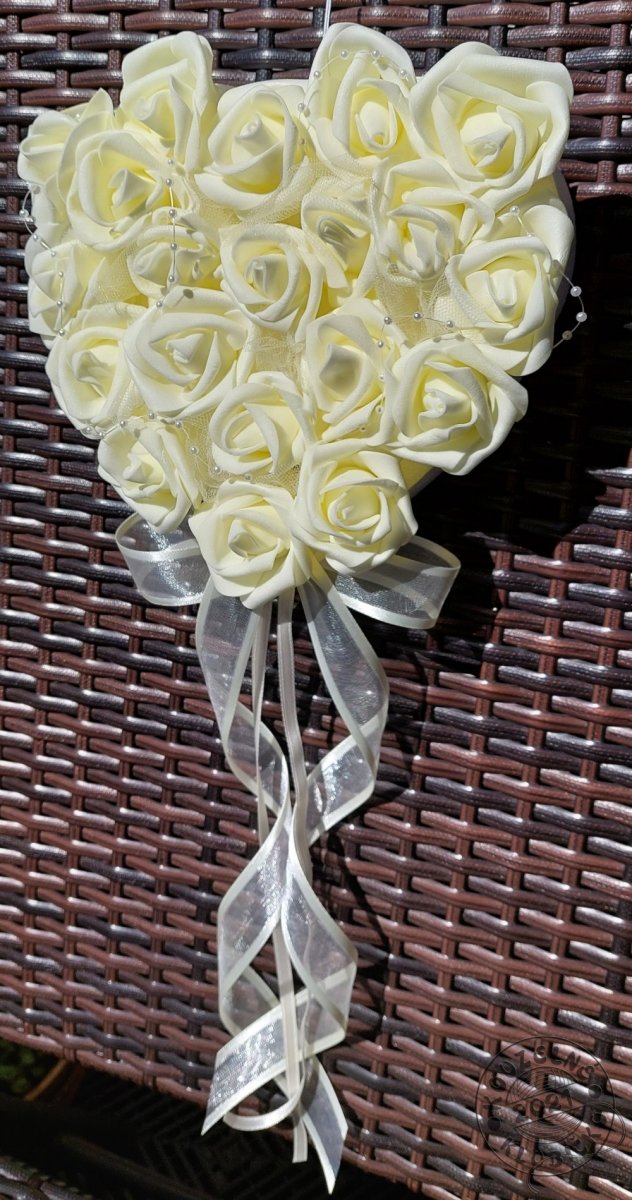 Srdíčko rozkvetlé SMETANOVÉ