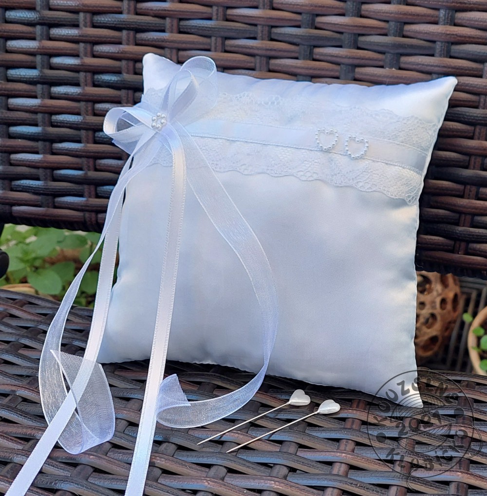 Polštářek pod prstýnky s krajkou