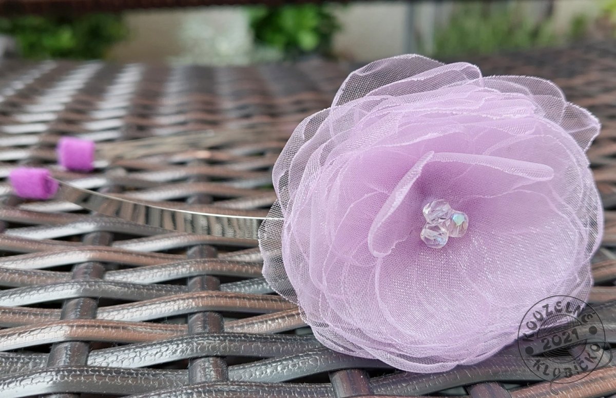 Čelenka  s 1 malým kvítkem/světle fialová