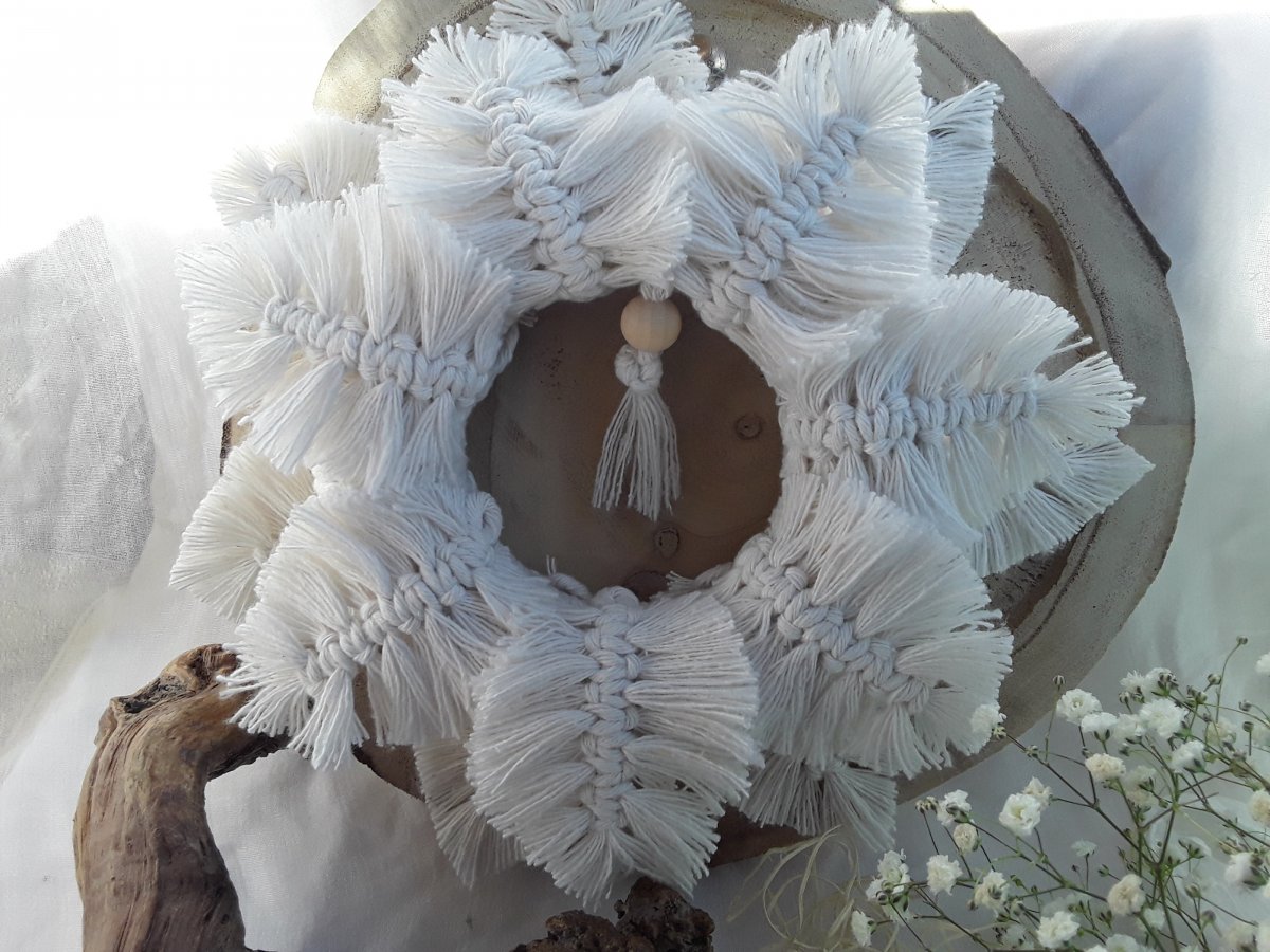 Macramé věneček "Peříčko"