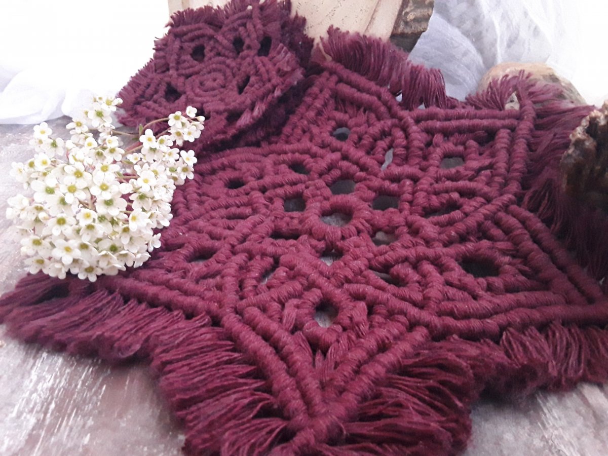 Prostírání macramé mandala 