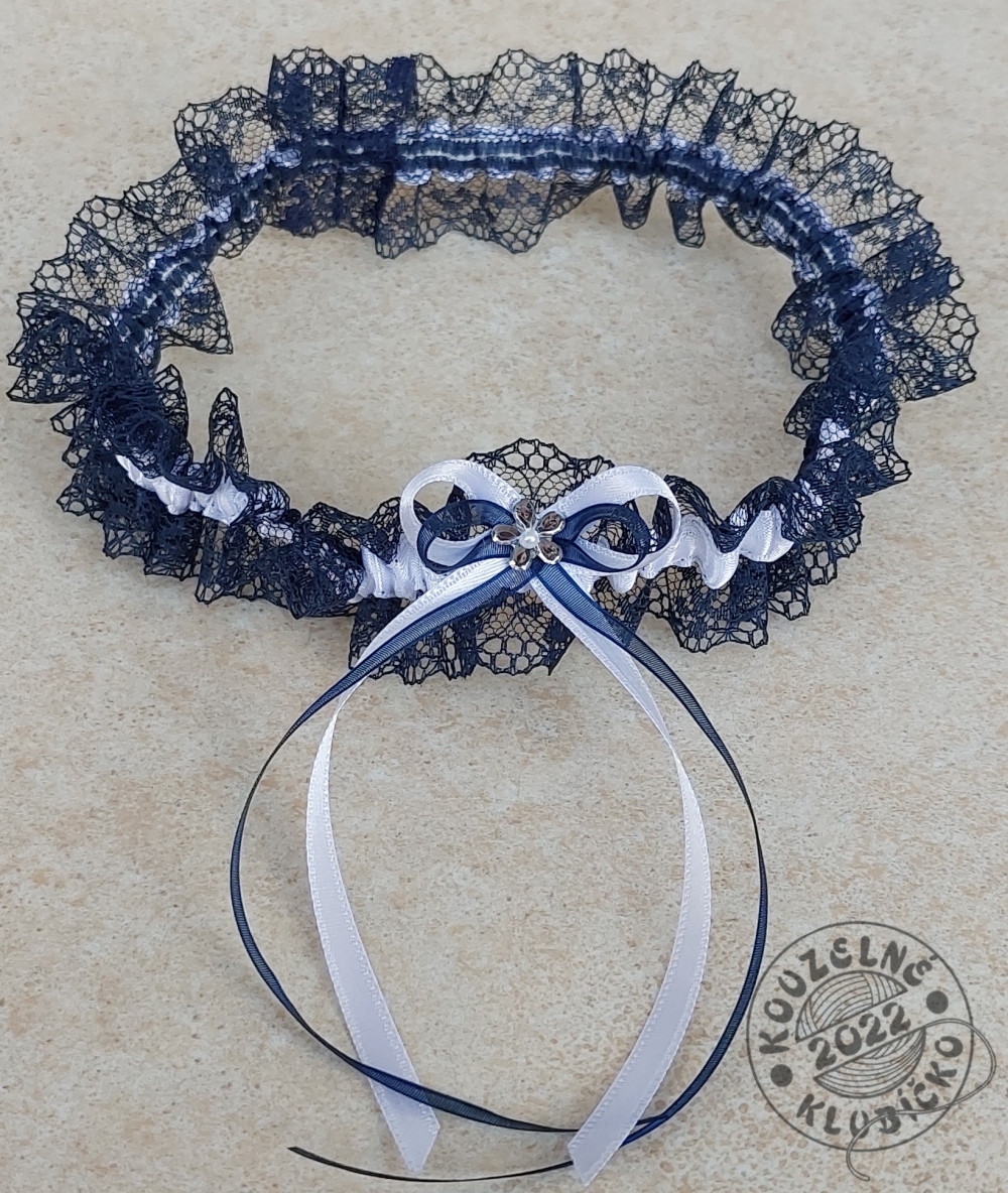 Krajkový podvazek 37 mm tmavě modrý s kytičkou/2 barvy stuhy
