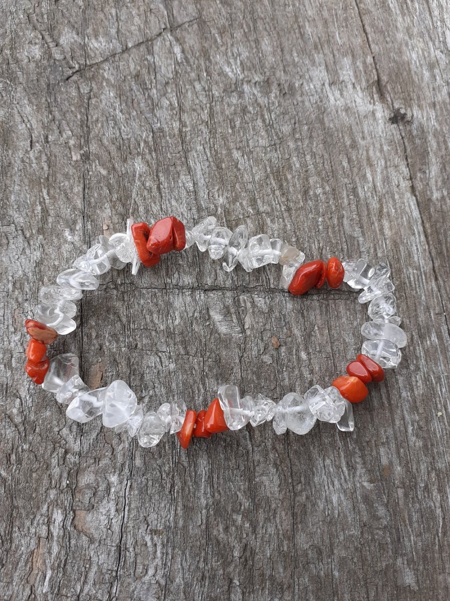 náramek ze zlomků - křišťál - korál