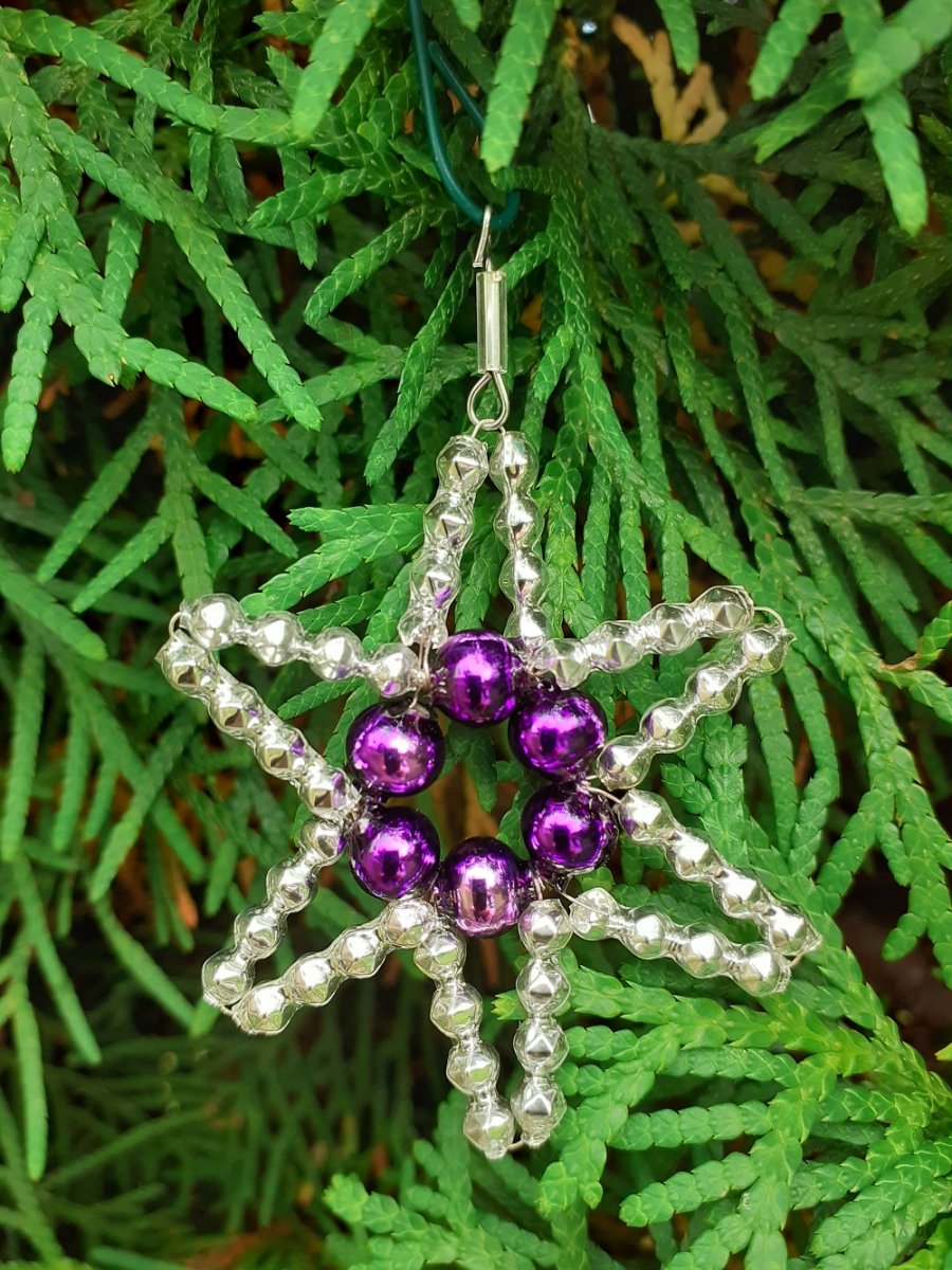 perličková vánoční hvězda - fialová