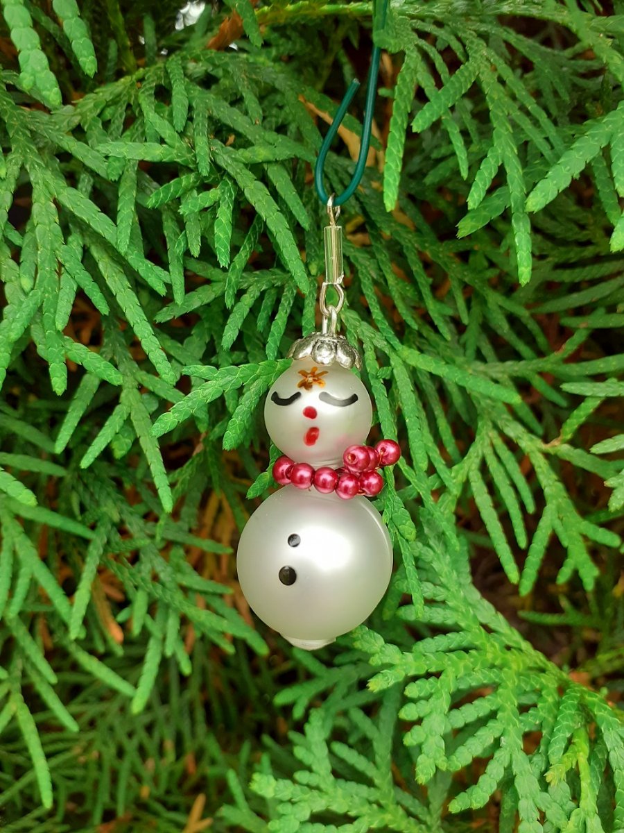 sněhulák červená šála