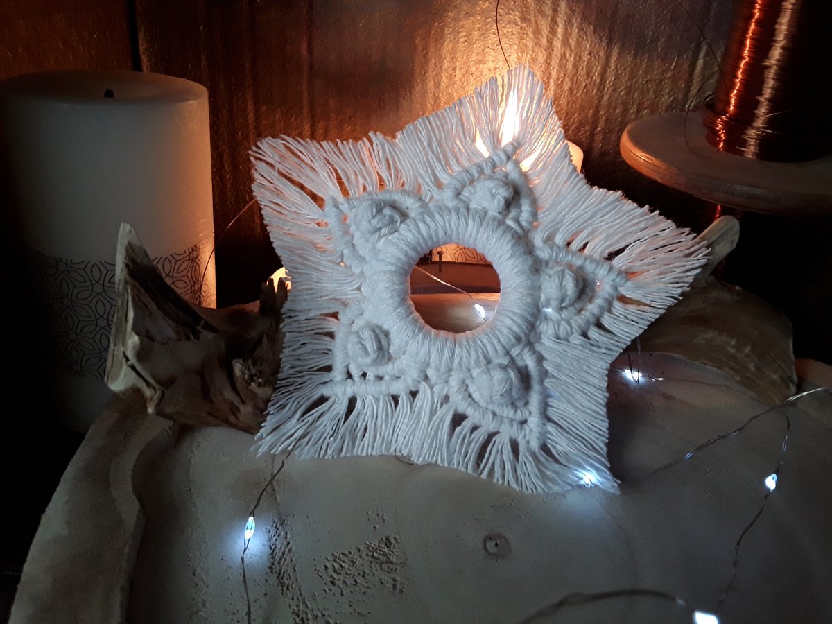 Macramé vločka na stěnu