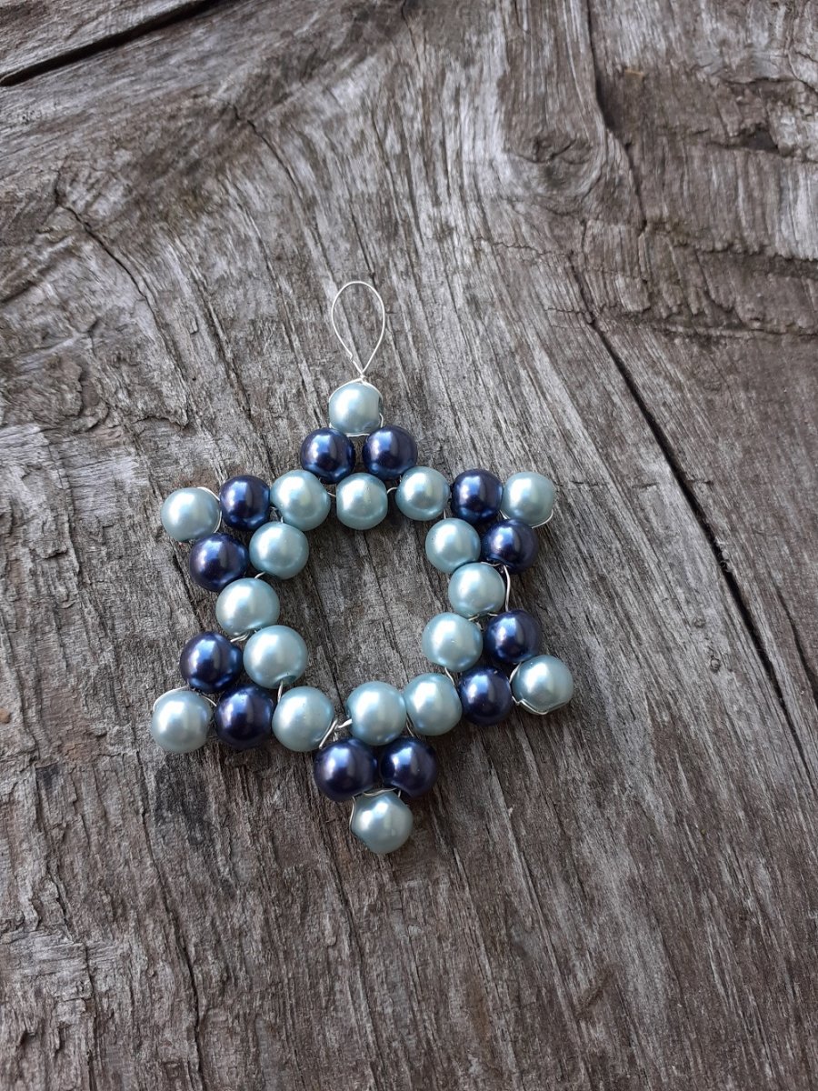 vánoční hvězda z perliček modrá