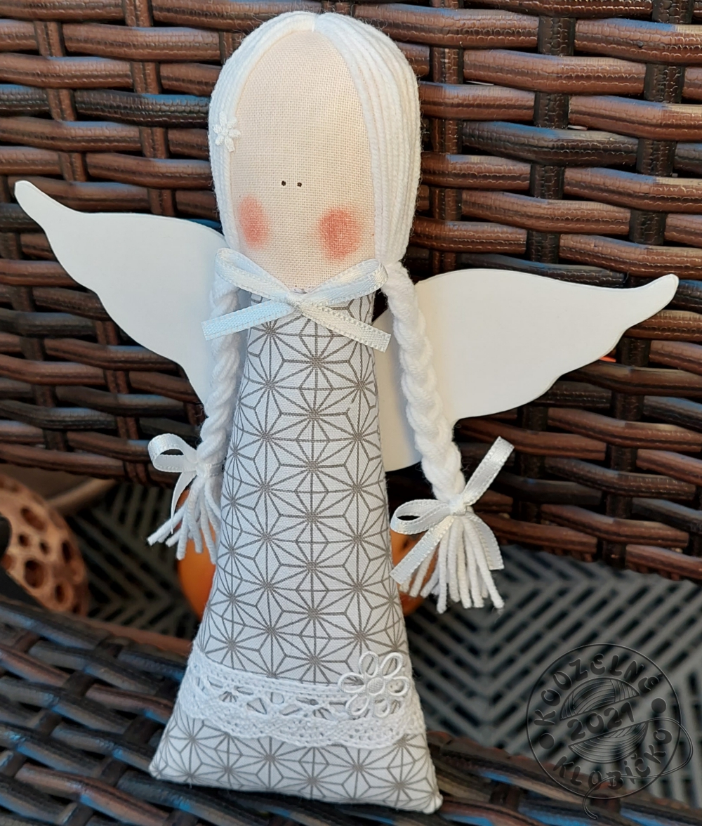 Andělka samá čárka