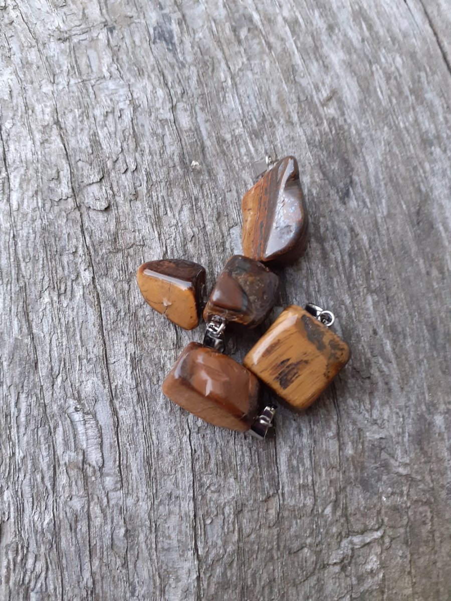 přívěsek tygří oko valoun