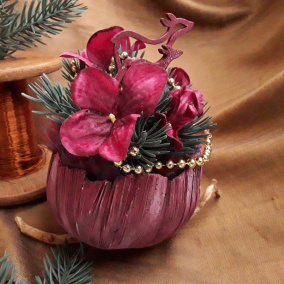 Betonový květináč-skořepina "Vánoční přízdoba"