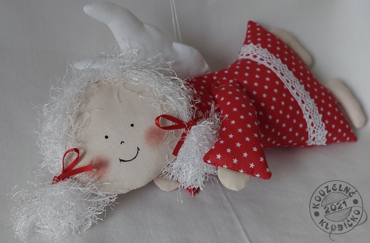 Andělka letící - červená s hvězdičkami