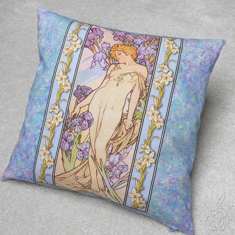 Polštář Alfons Mucha -Kosatec - 2. jakost