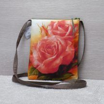 Menší kabelka s růží