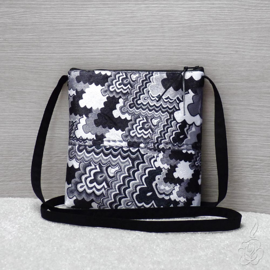 Menší černobílá kabelka - Adina