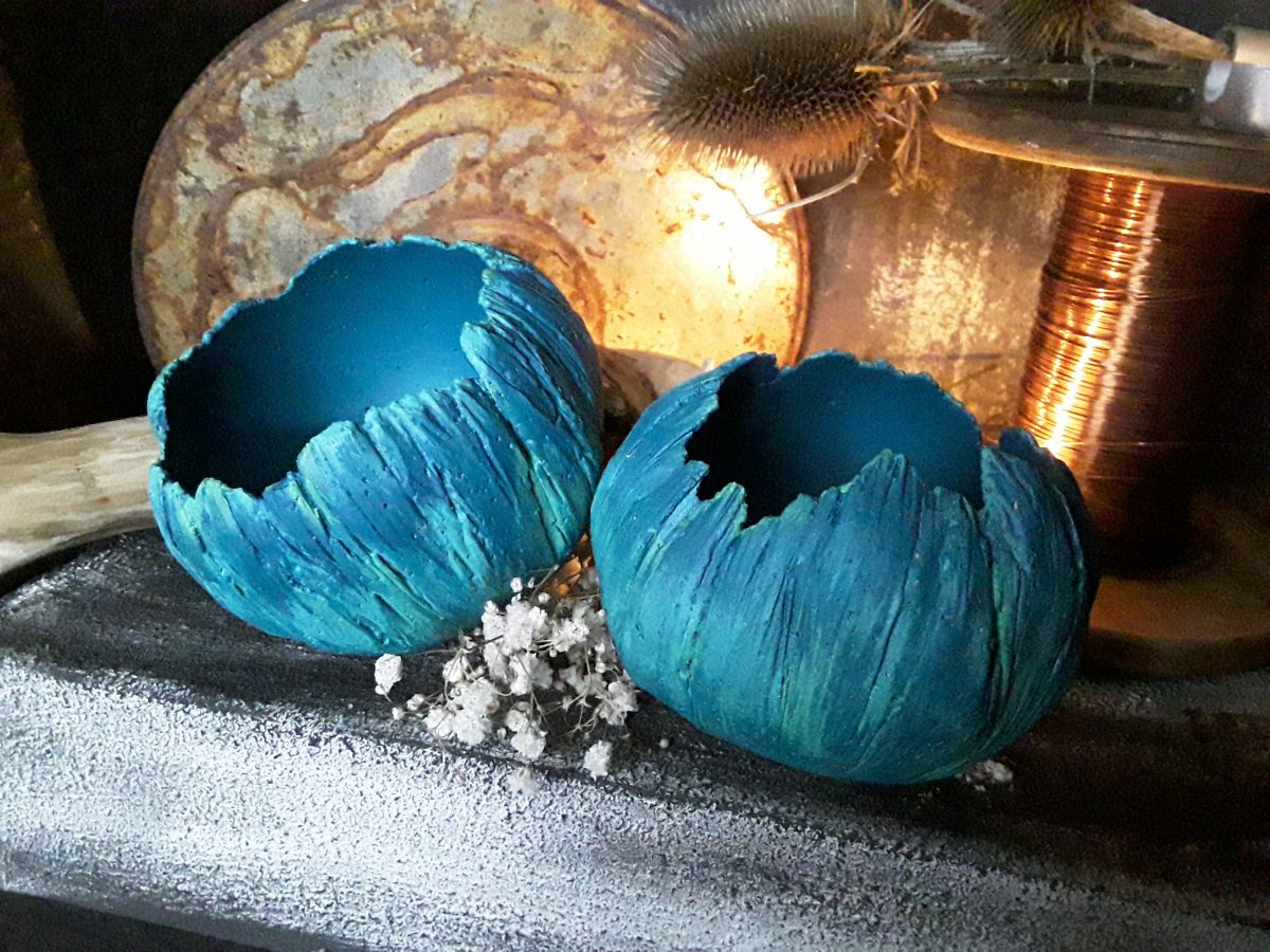 Beton-svícen-skořepina " Petrol v tyrkysu "