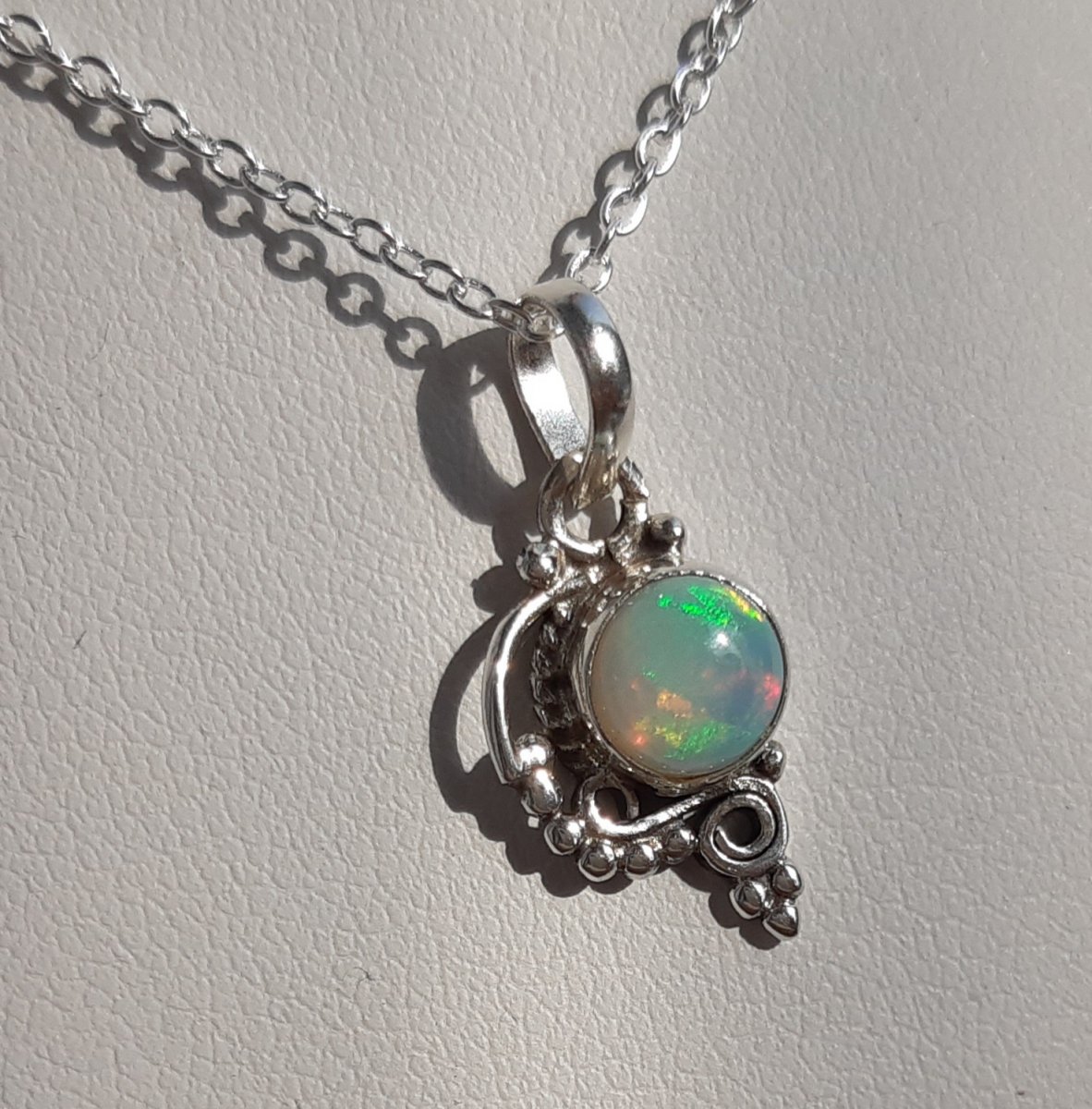 Stříbrný přívěsek s etiopským opálem Ag 925/1000