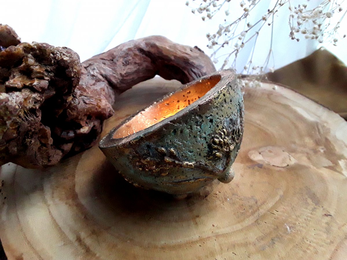 Beton-svícen-otisk 3 D " Nožičky "