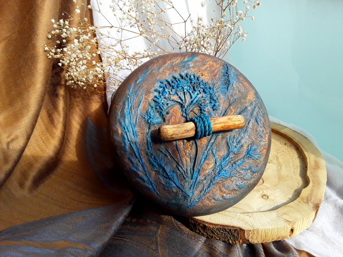 Betonová dóza s pokličkou 