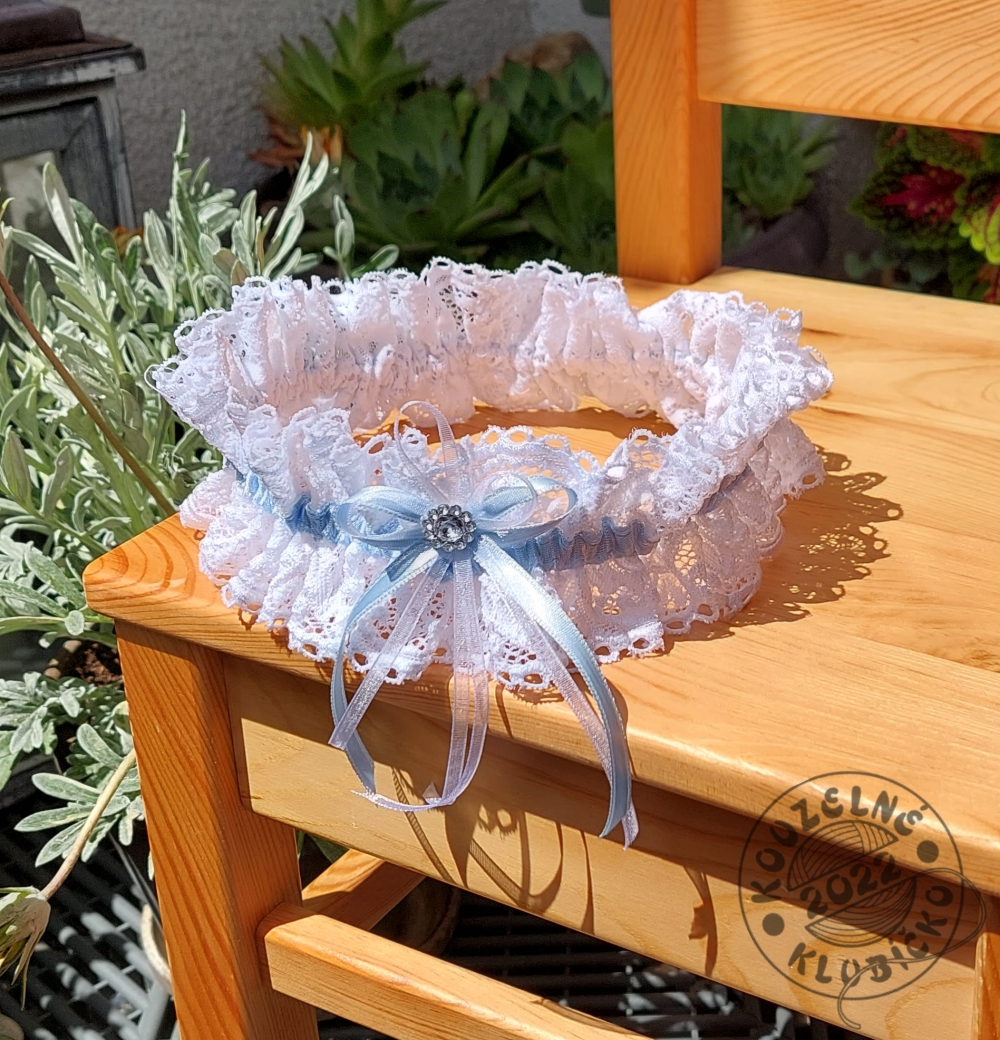 Podvazek z elastické krajky 62 mm s kamínkem 