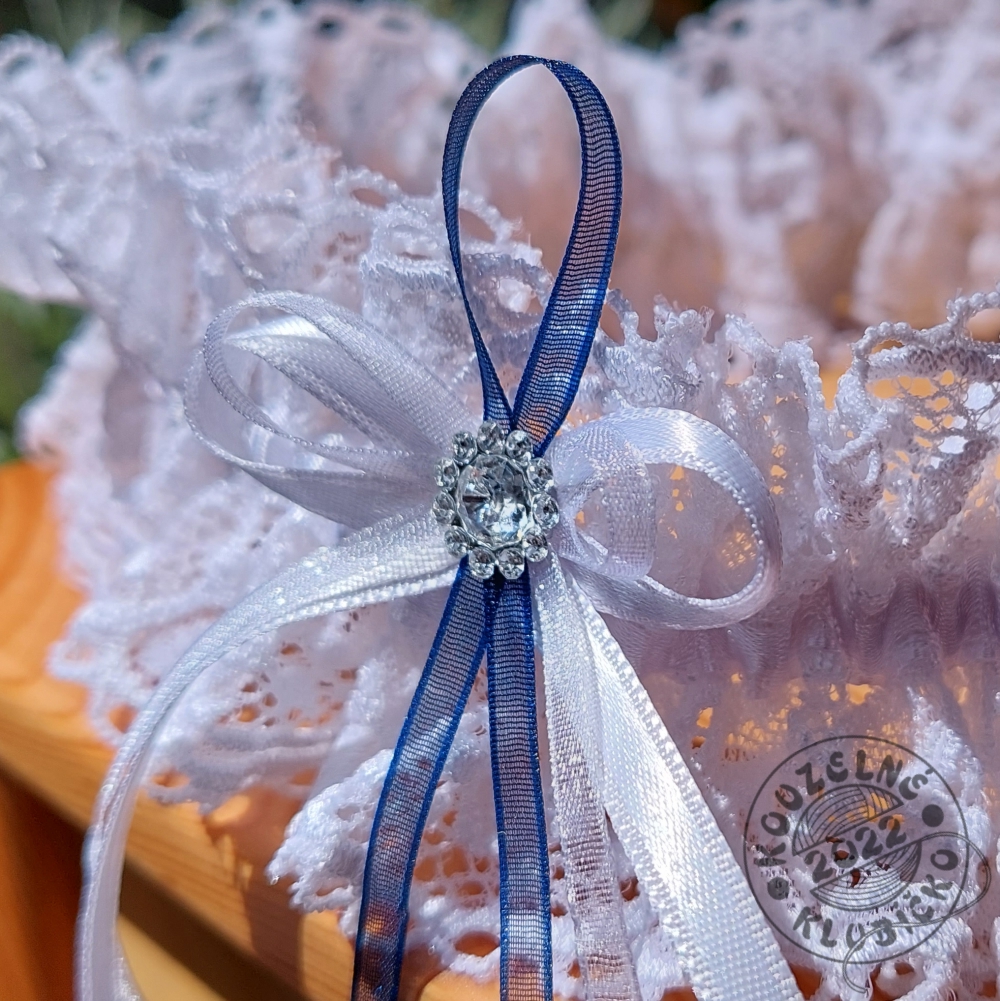 Podvazek z elastické krajky 62 mm s kamínkem III.