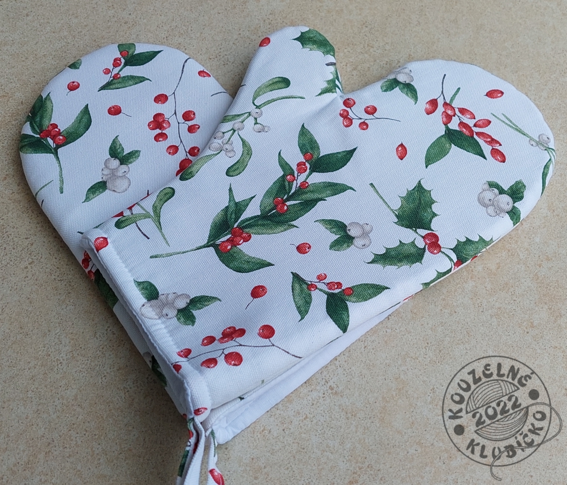 Vánoční chňapka cesmína na bílé  - s poutkem a magnetem - cena za 1 ks