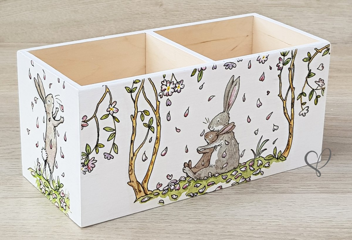 dřevěný stojánek na tužky zajíček s maminkou