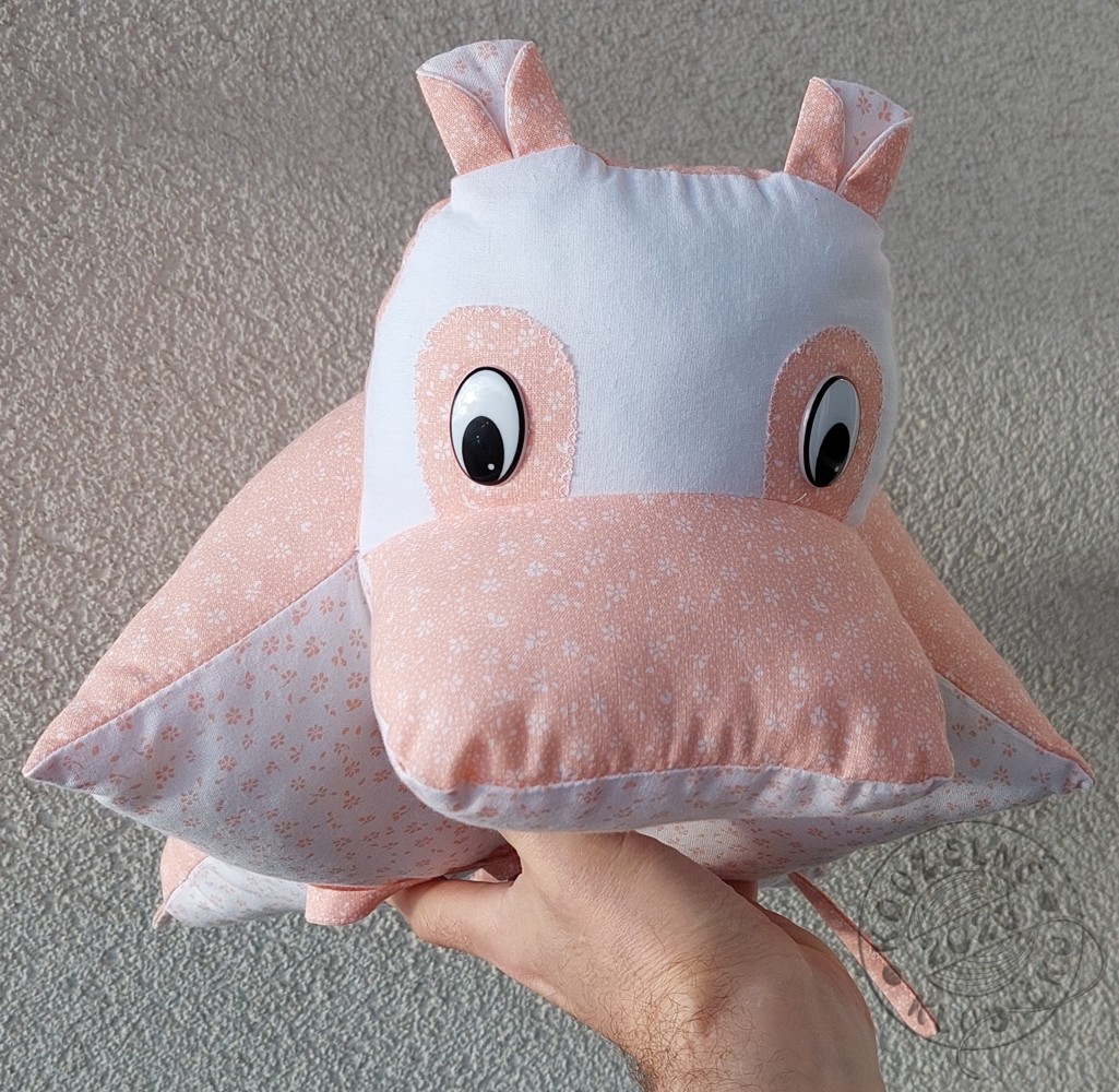 Polštářek Hrošík lososový