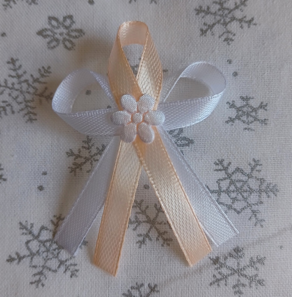 Meruňkové svatební vývazky