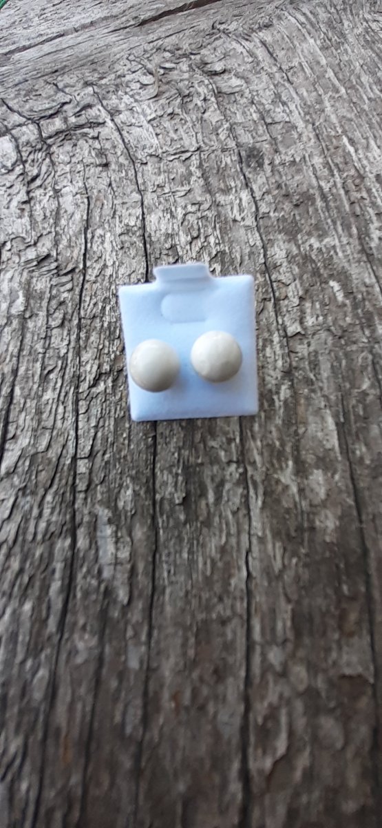 náušnice howlit 8 mm