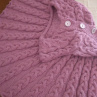 Ručně pletený dívčí svetřík - vesta bez rukávů 