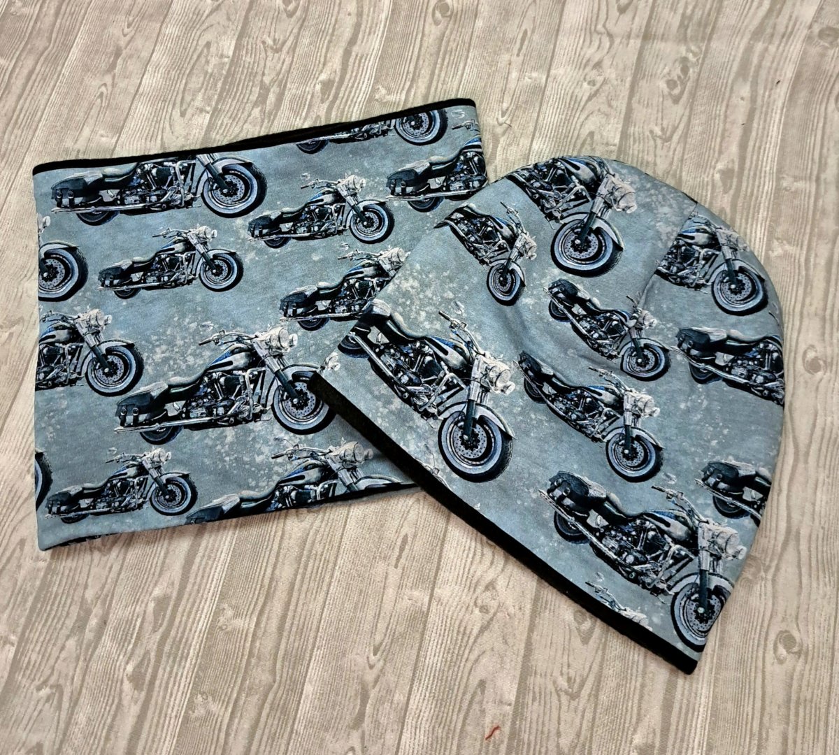 Čepice a nákrčník - motorky chopper 