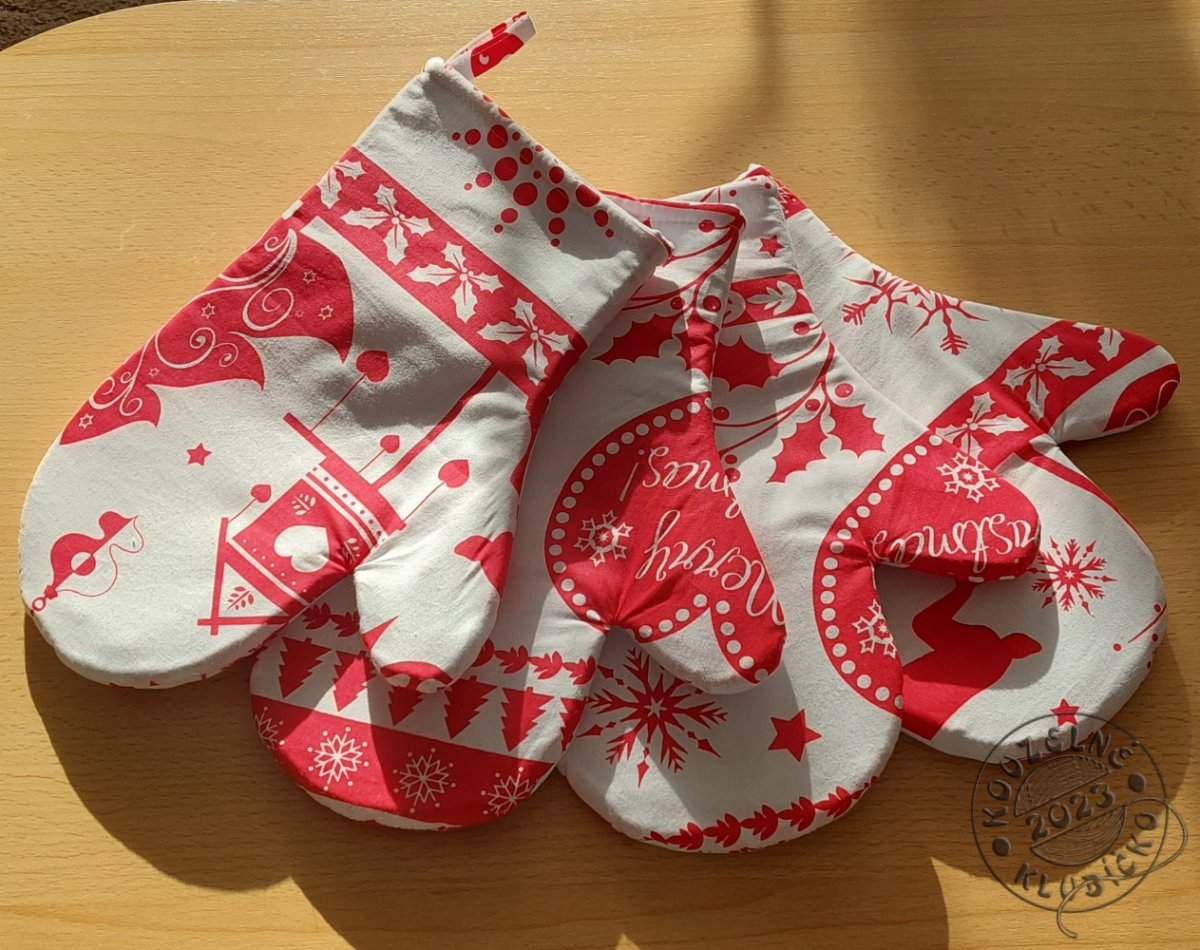 Vánoční chňapka ČERVENÉ MOTIVY s poutkem a magnetem - cena za 1 ks