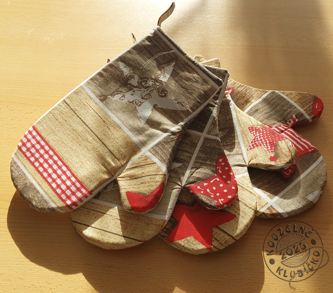 Vánoční chňapka Hvězdy na hnědé s poutkem a magnetem - cena za 1 ks