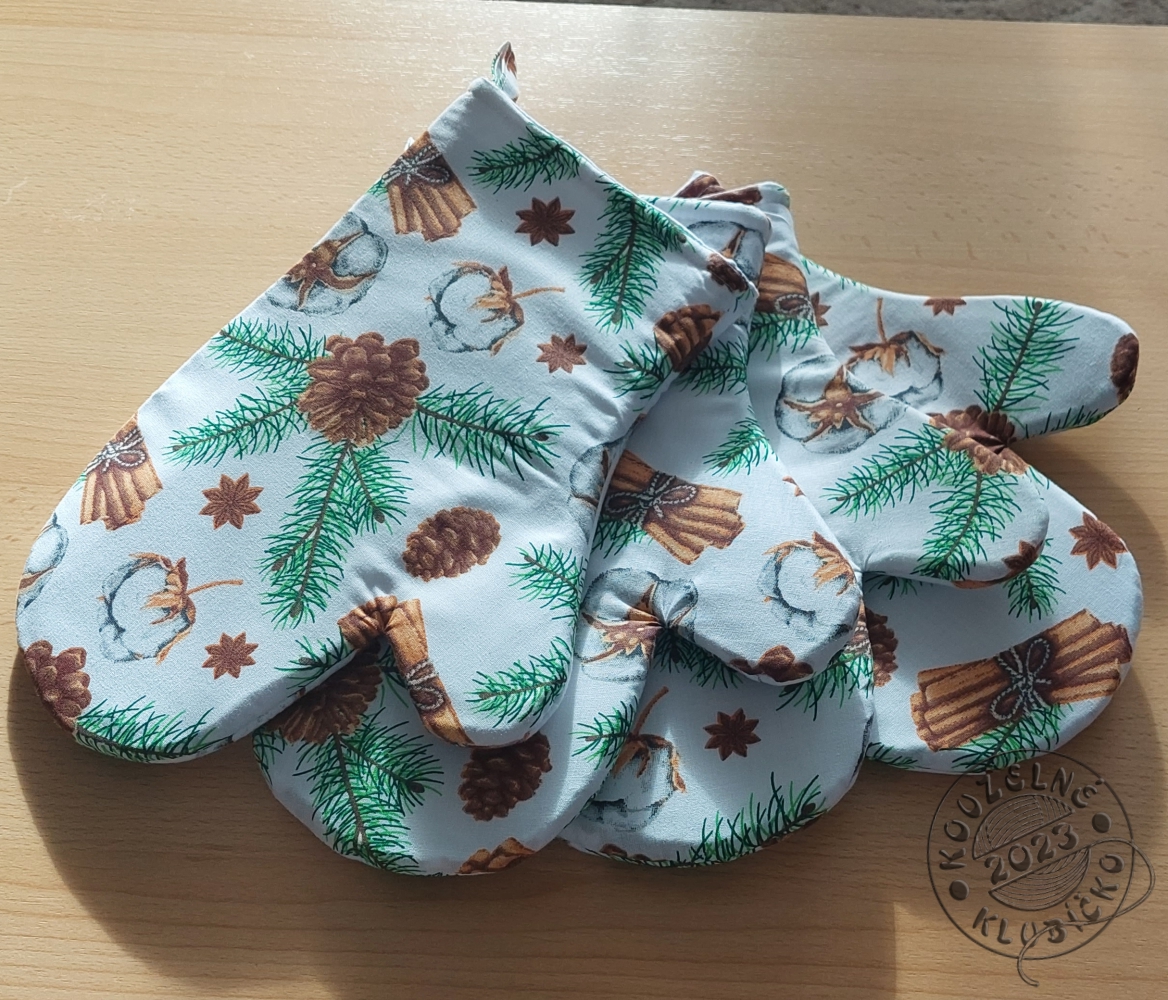 Vánoční chňapka VÁNOČNÍ MOTIVYs poutkem a magnetem - cena za 1 ks