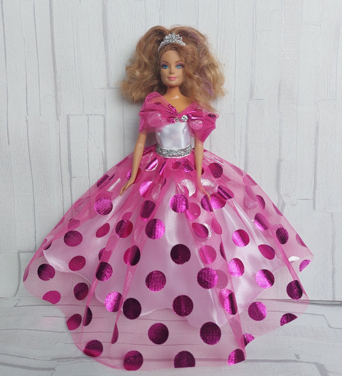 růžové šatičky s puntíky