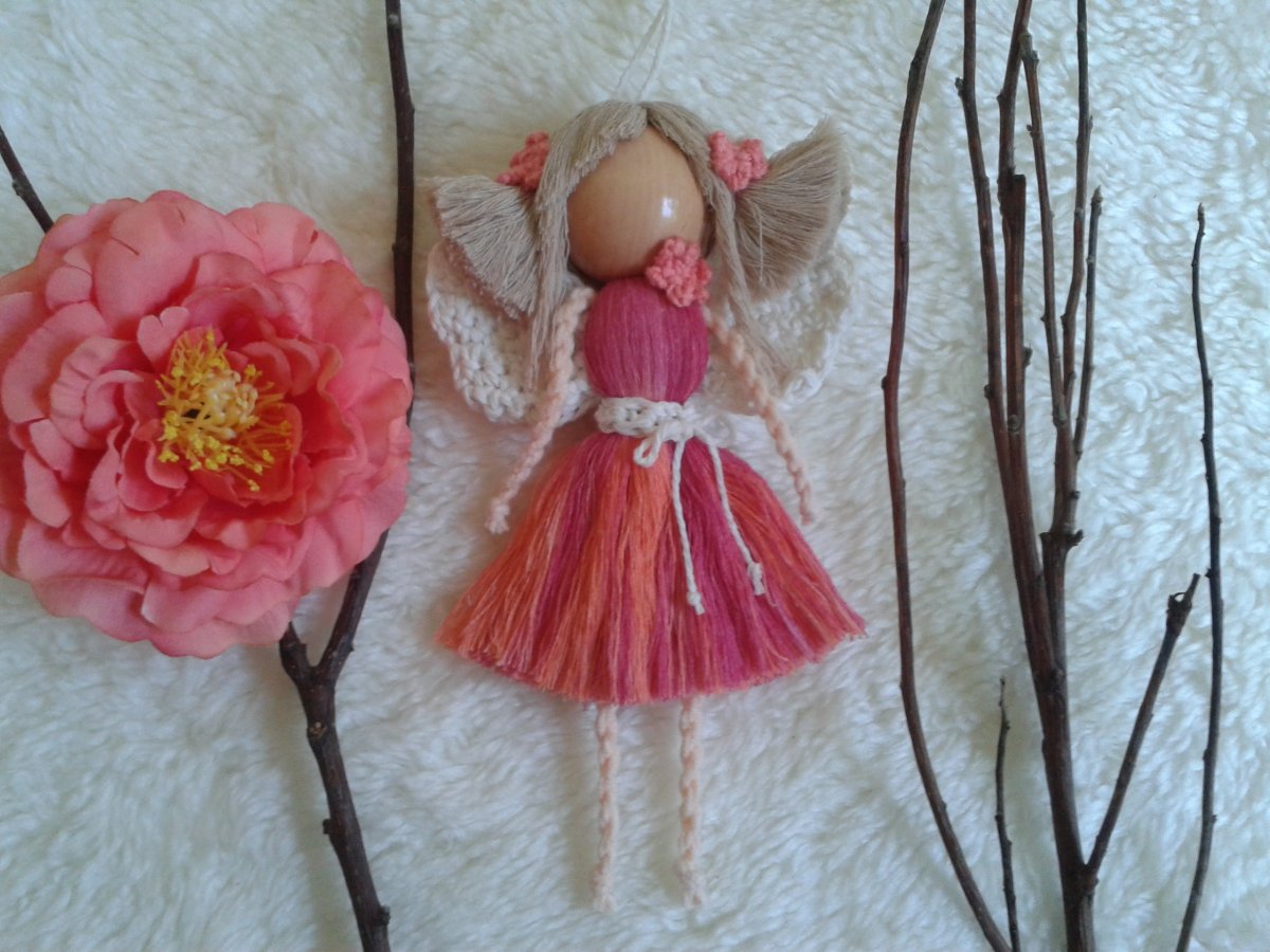 Macrame oranžovorůžová víla 