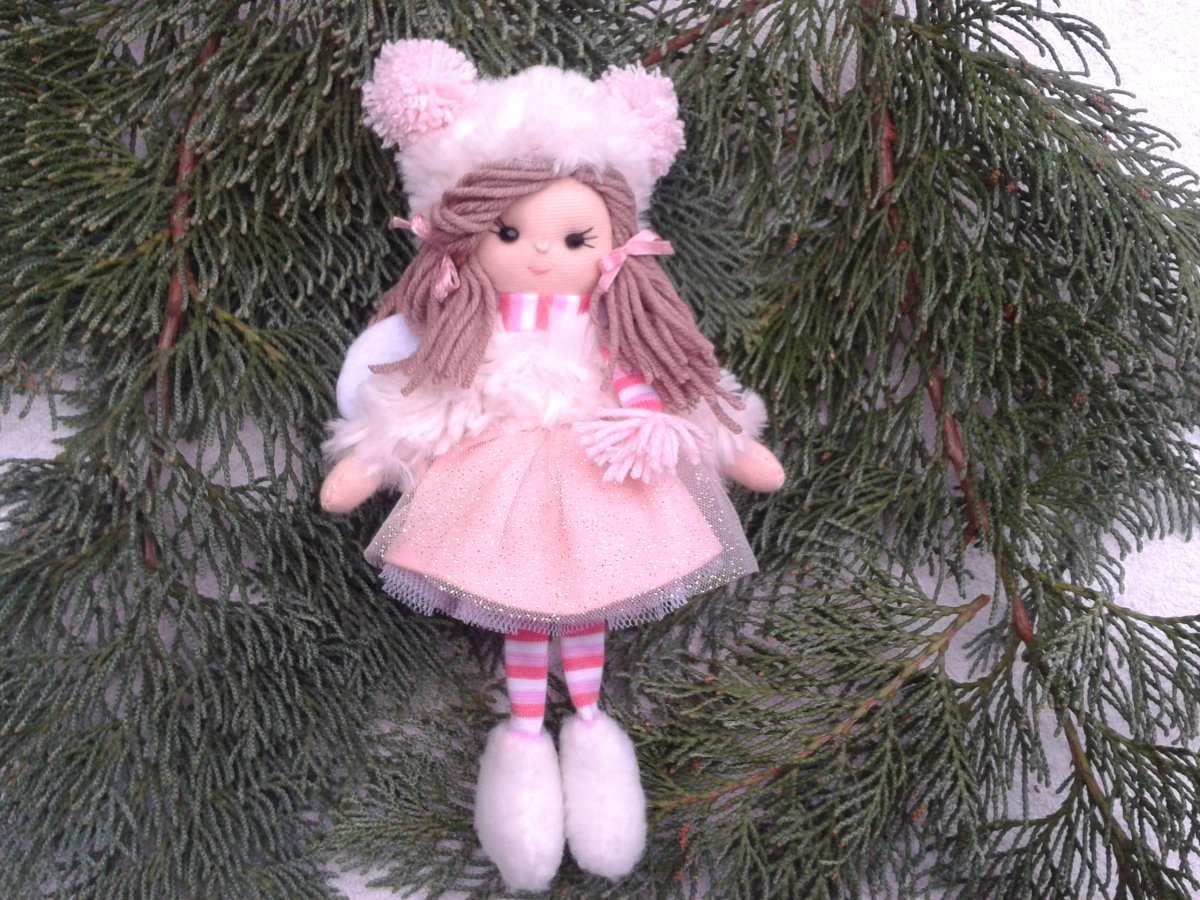 Malá zimní andělka