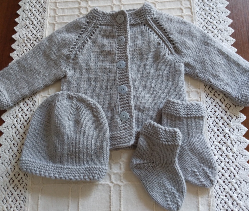 Ručně pletená soupravička pro mimi šedá 0-3 měsíce 