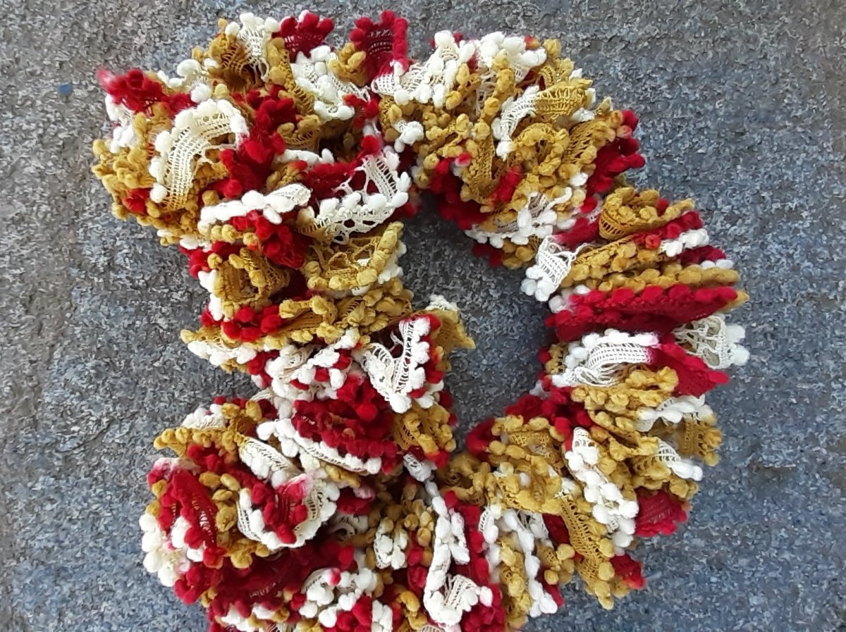 volánkový nákrčník